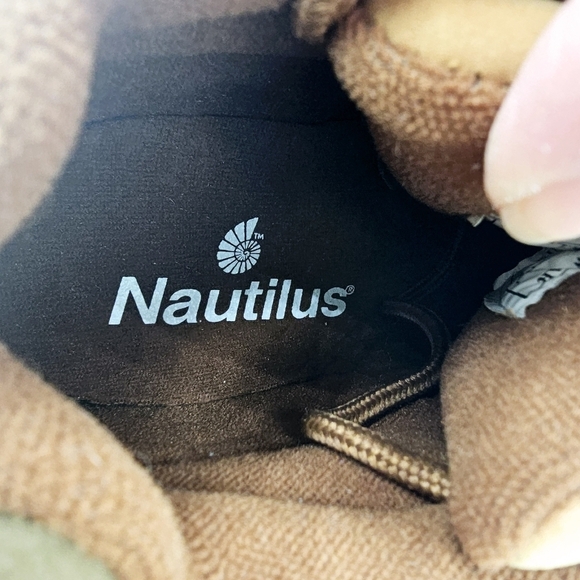 Nautilus Women's Steel Toe Safety Work Shoes NWT 6 Wide - Picture 5 of 16